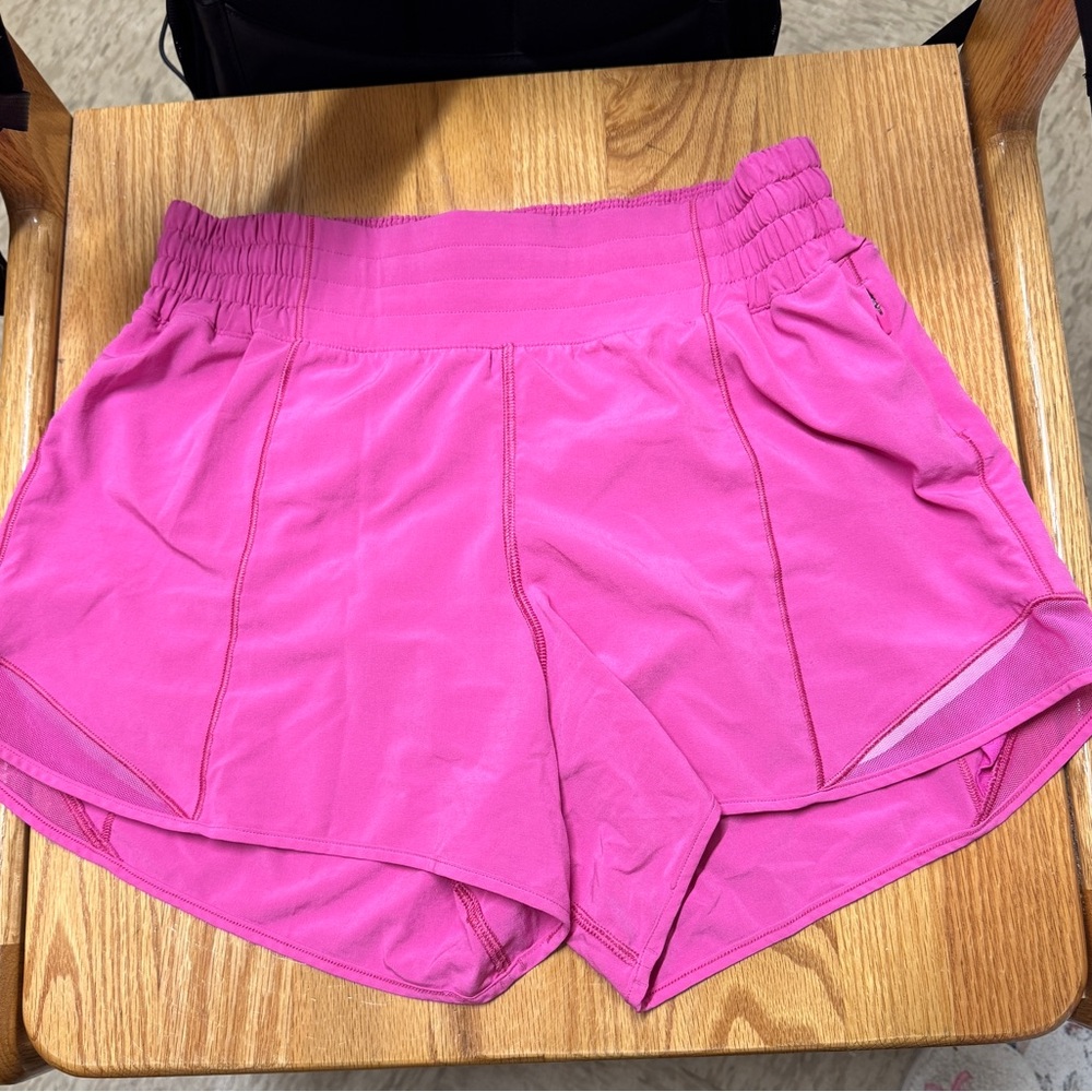 Lululemon High Rise Hotty Hot Shorts